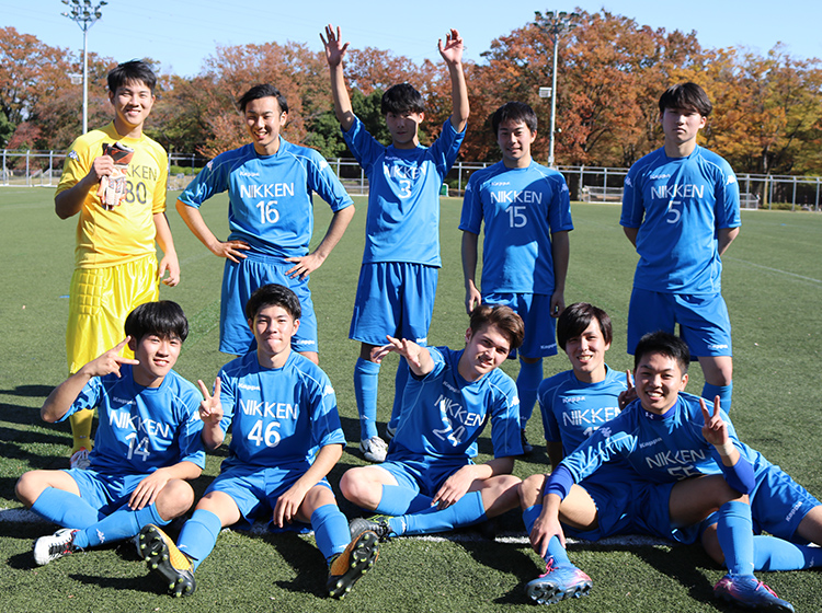 サッカー部 日本健康医療専門学校 柔道整復師 鍼灸師 スポーツトレーナー 医療事務 一流の医療人を育成する